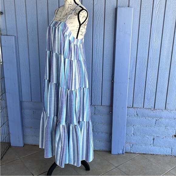 SHEIN Summer Maxi Dress with Straps Stripped 
Size Medium 

Side Zipper - Picture 4 of 10